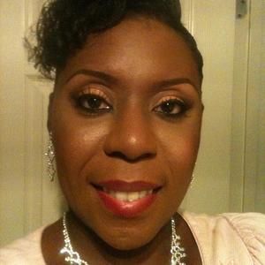 Meet your Posher, Adrianne